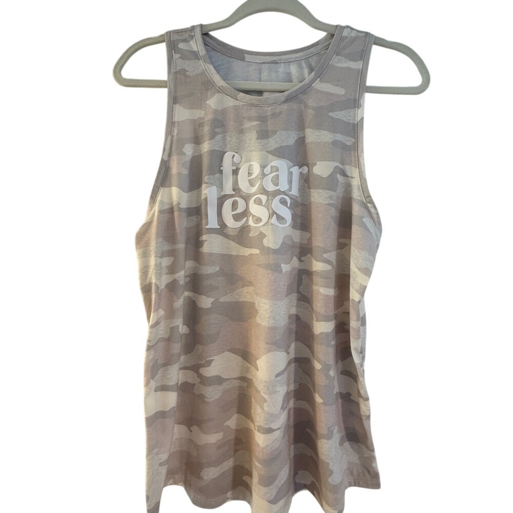Old‎ Navy Womens Tank Top Size L Camouflage Fearless Graphic Sleeveless Shirt